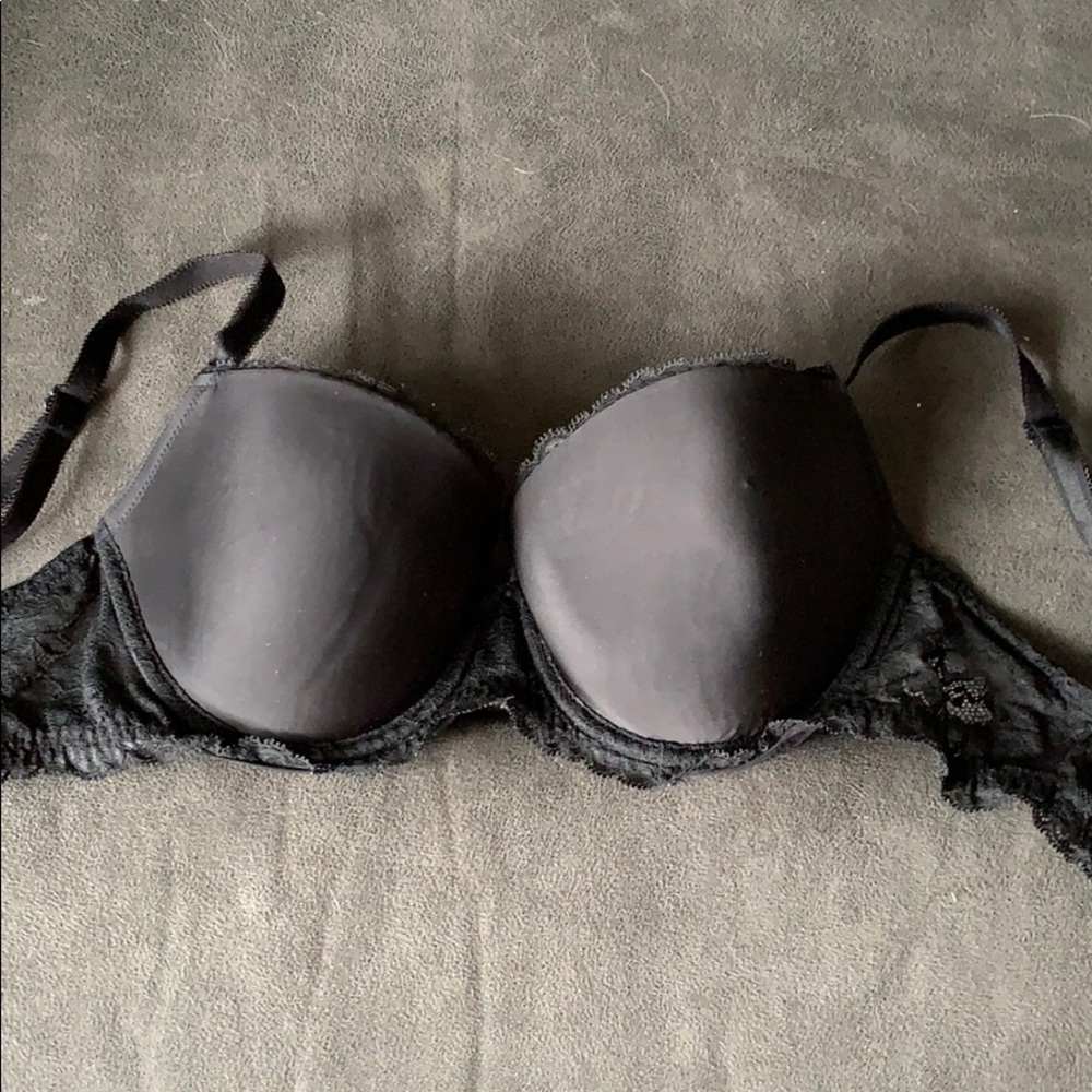 Victoria’s Secret black bra with lace